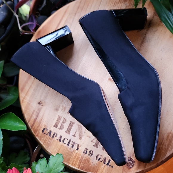 8.5B Black Stretch Nylon Backseam Stuart Weitzman Square-Toe Block Heel Pumps - Picture 4 of 10